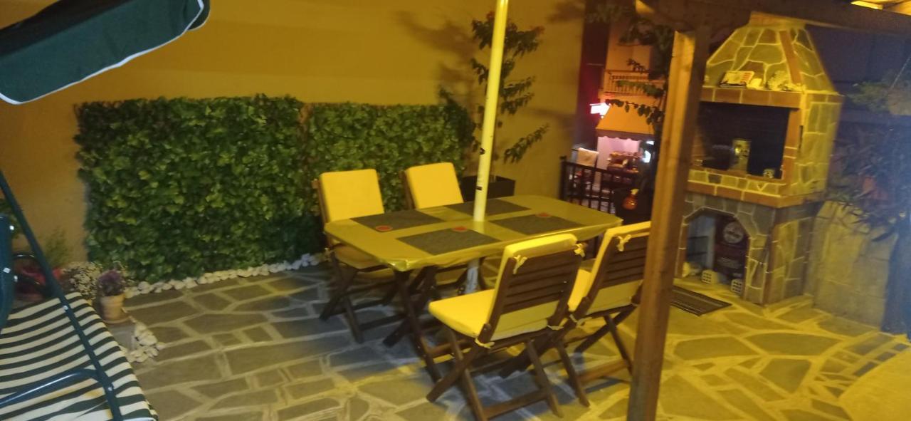 Kiki Apartment Кавала Екстер'єр фото